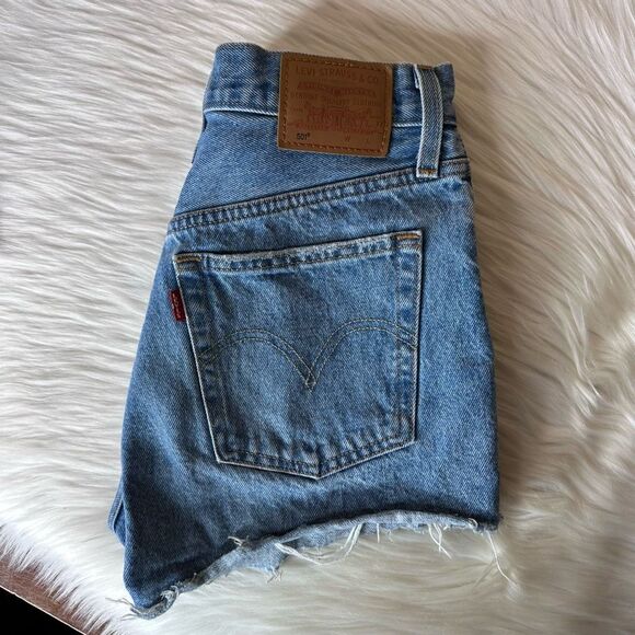 Levi's 501 Cut Off Distressed Jean Shorts Size 25 - Picture 1 of 13